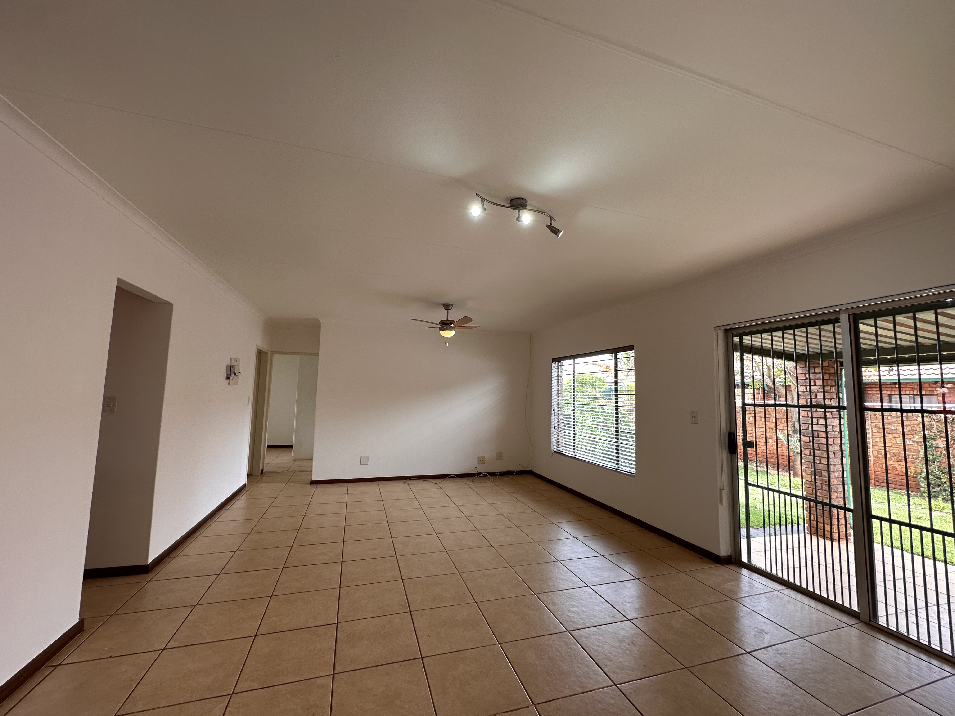 2 Bedroom Property for Sale in Annlin Gauteng