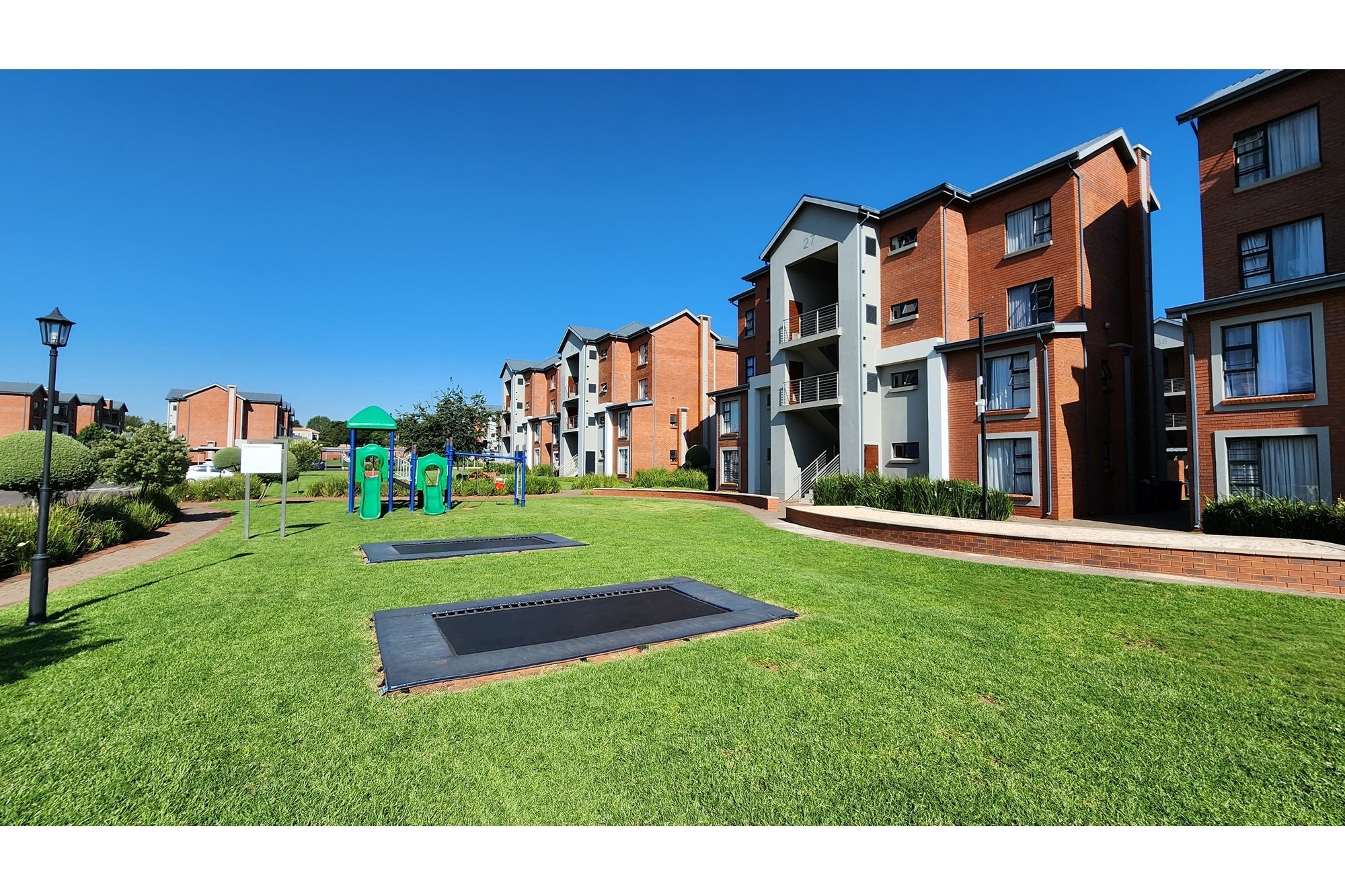 2 Bedroom Property for Sale in Hereford Estate Gauteng