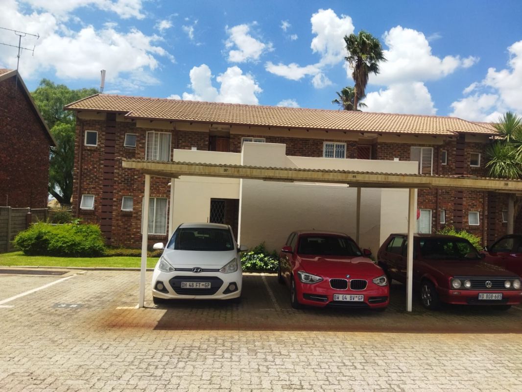 2 Bedroom Property for Sale in Eden Glen Gauteng