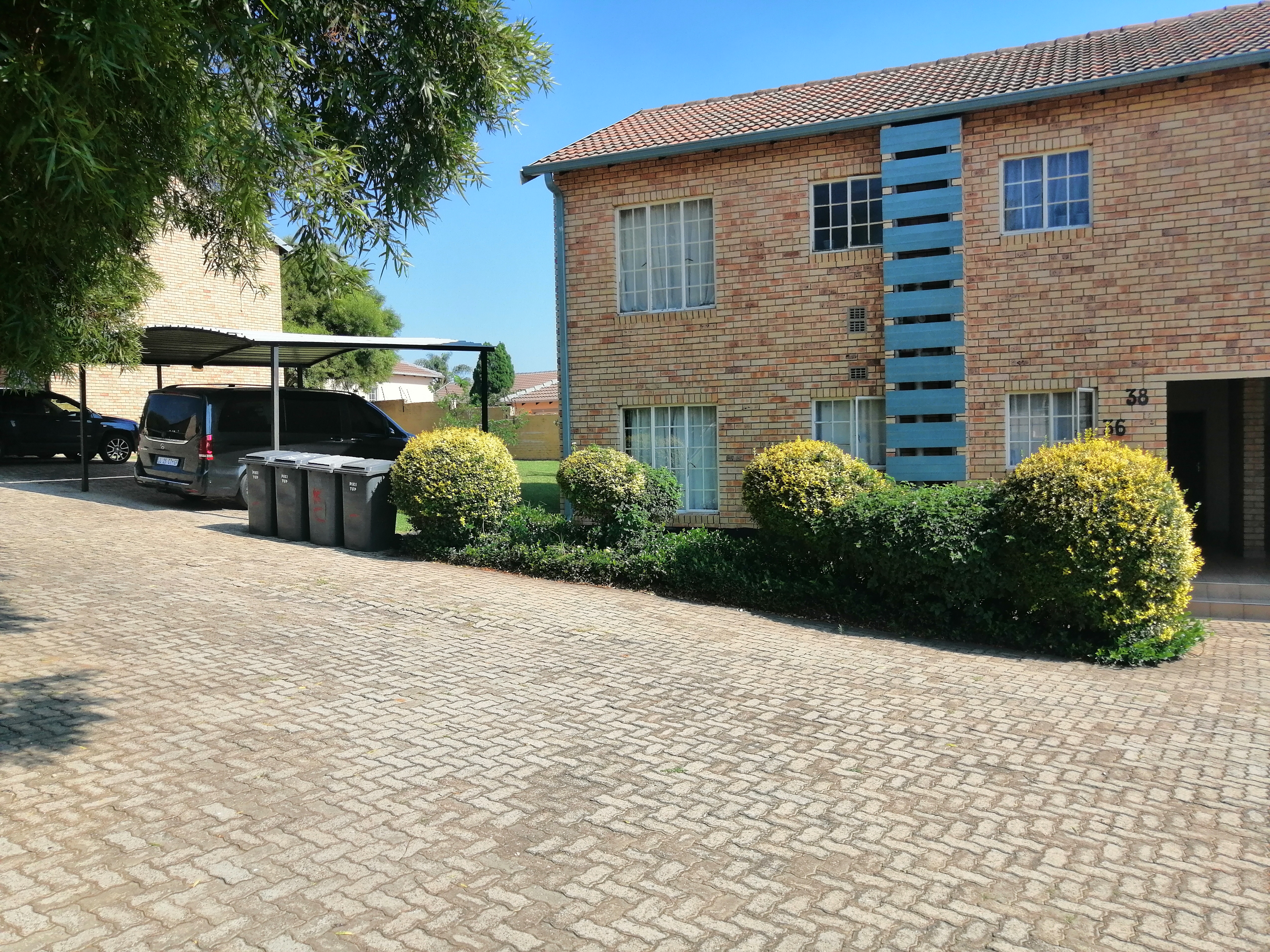 2 Bedroom Property for Sale in Northgate Gauteng