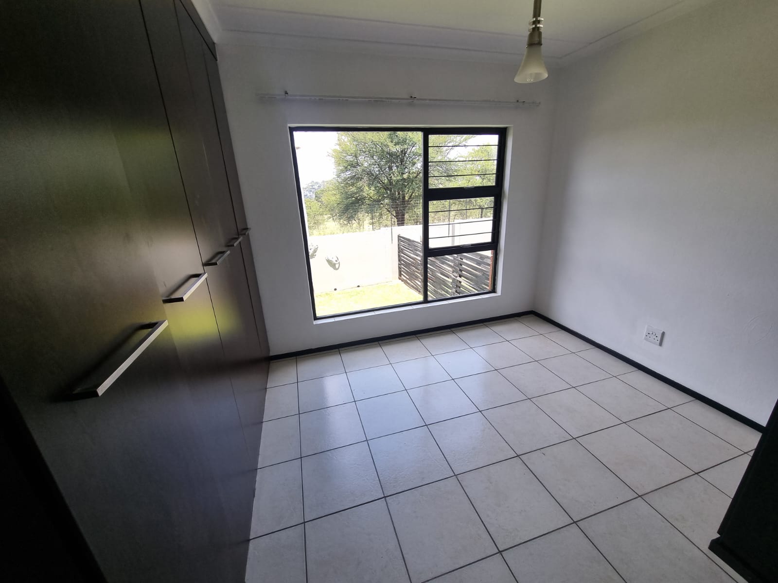 3 Bedroom Property for Sale in Oakdene Gauteng