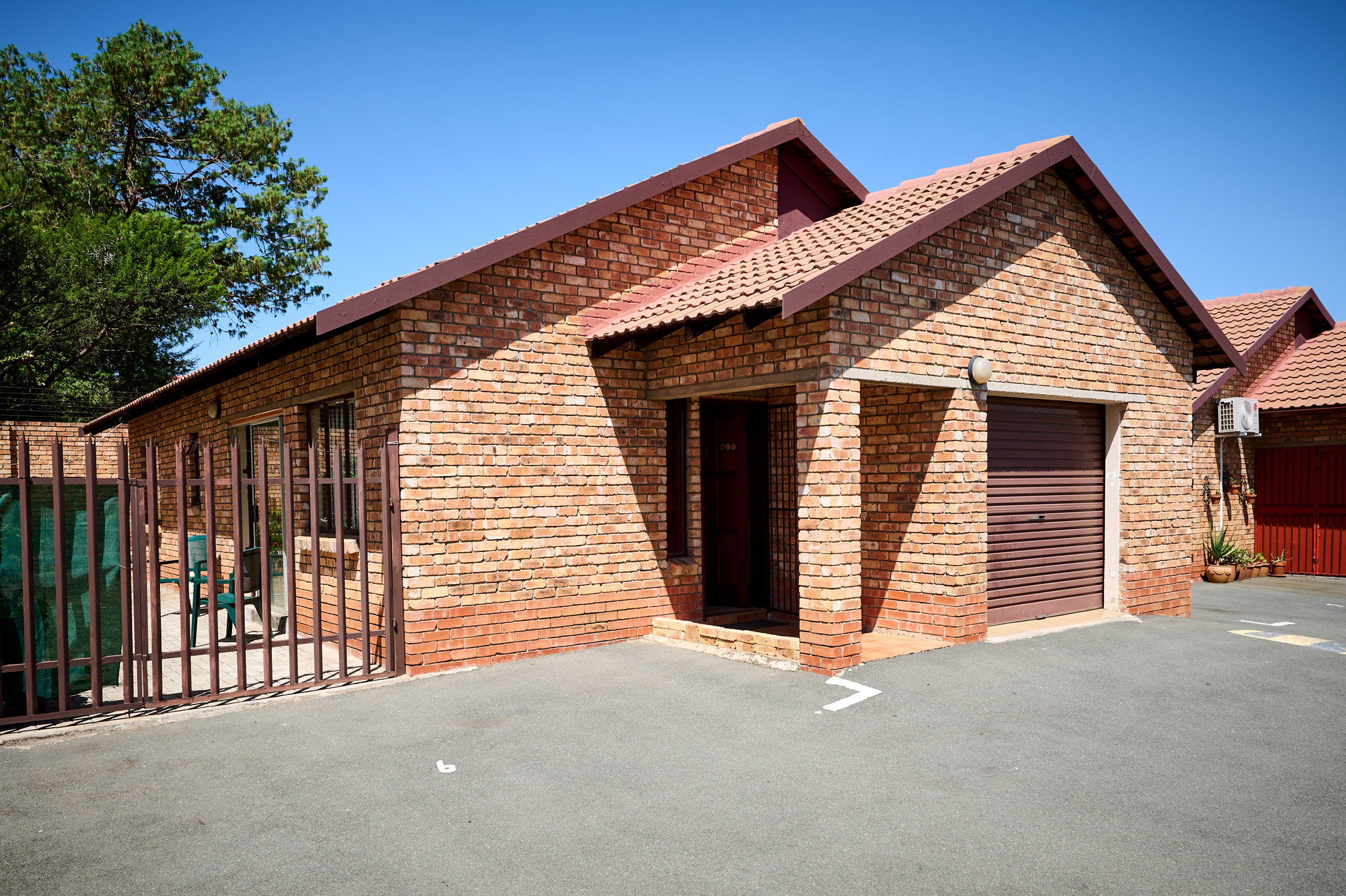 2 Bedroom Property for Sale in Halfway Gardens Gauteng