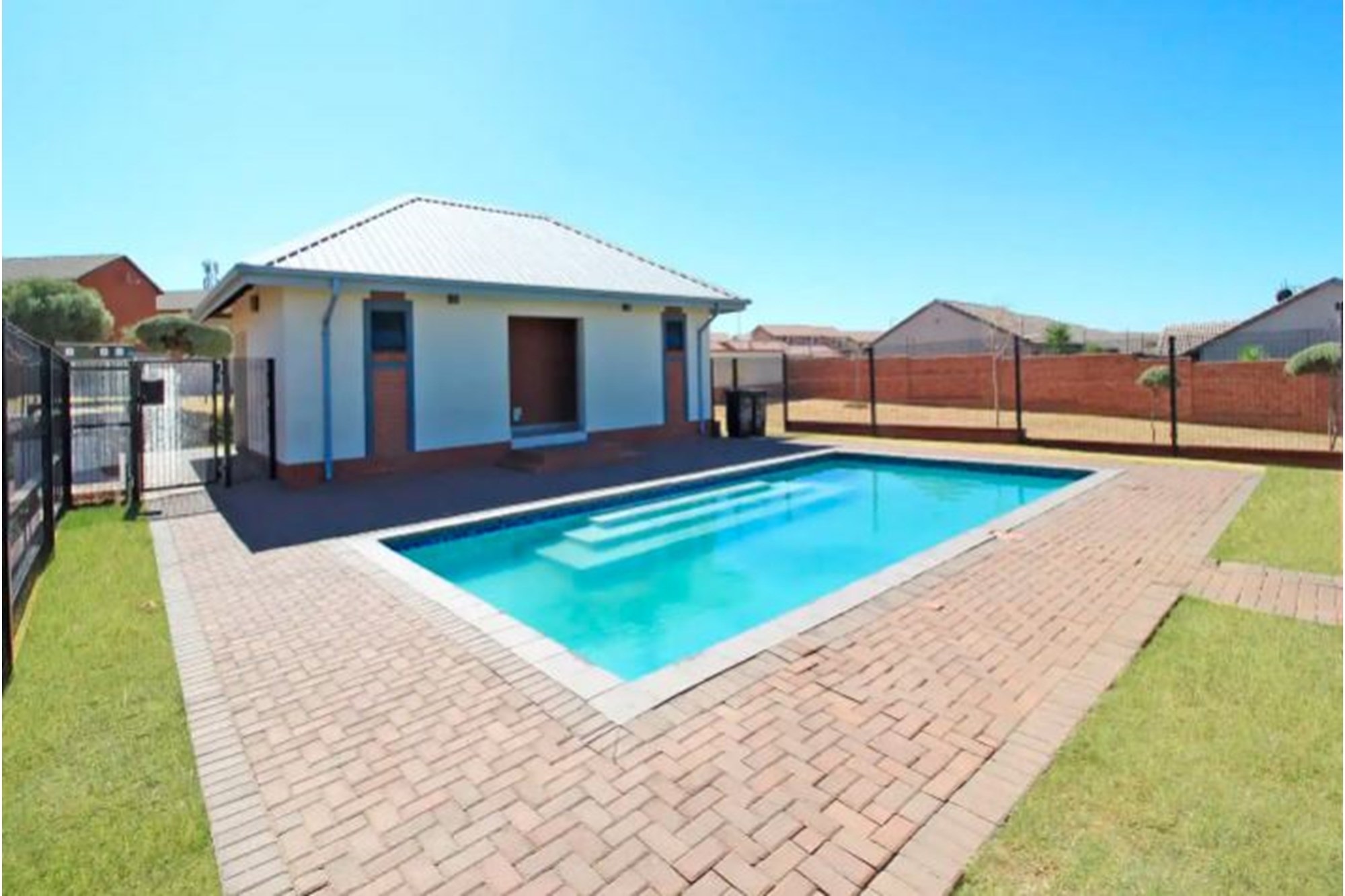 3 Bedroom Property for Sale in Noordwyk Gauteng