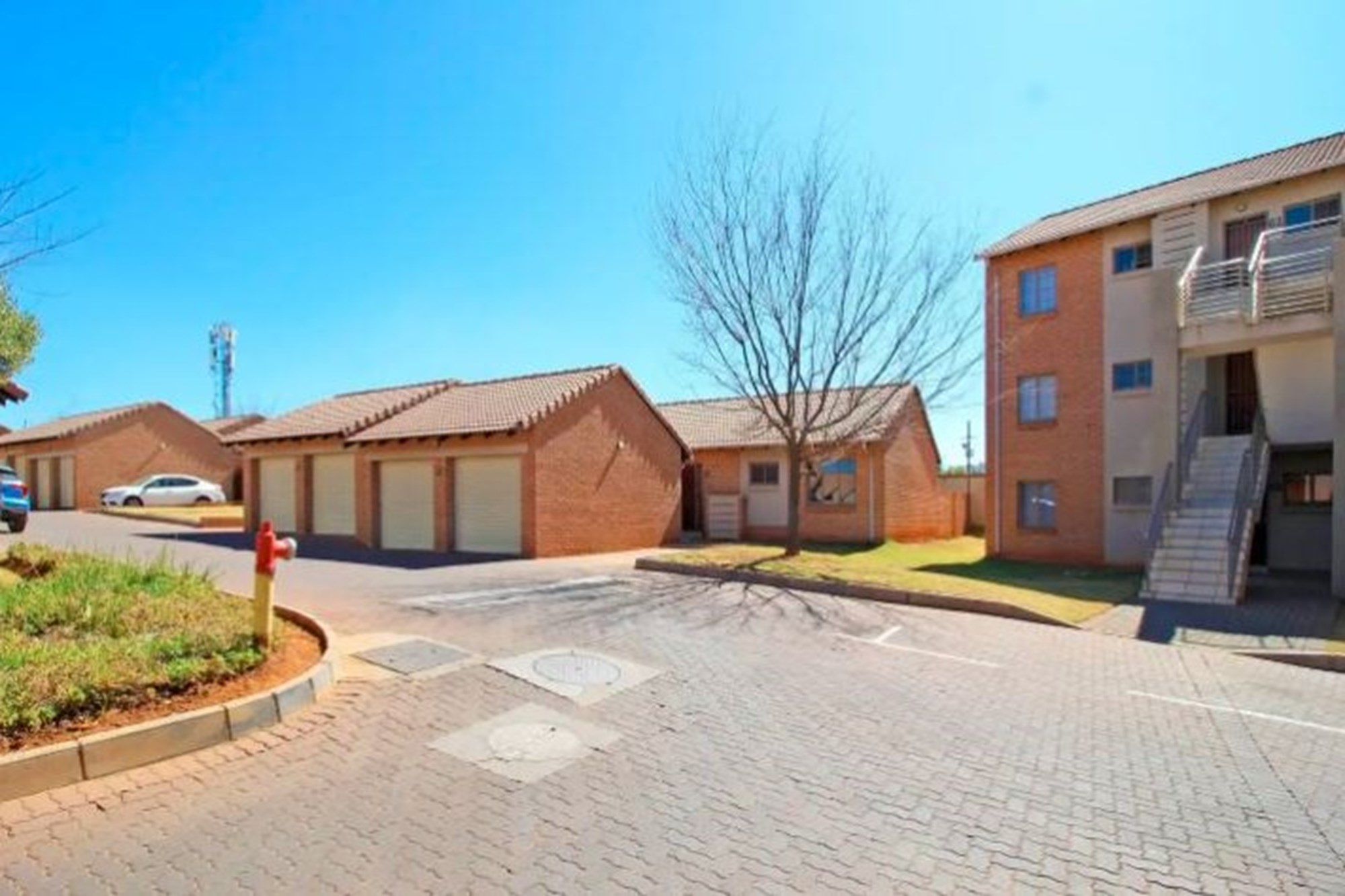 3 Bedroom Property for Sale in Noordwyk Gauteng