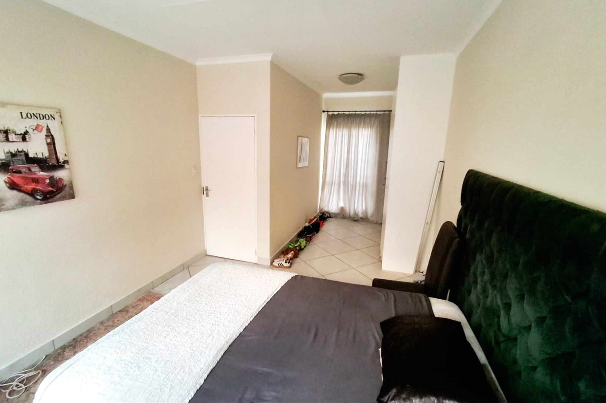 1 Bedroom Property for Sale in Douglasdale Gauteng