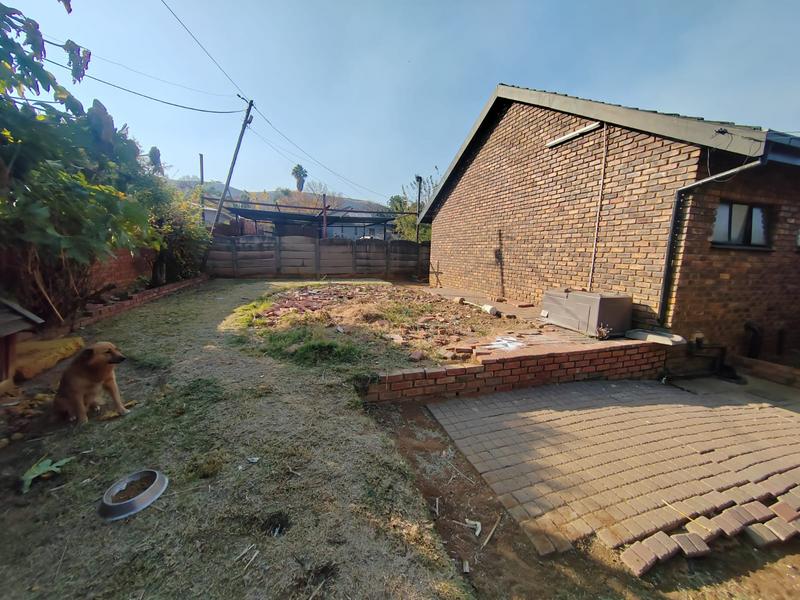 4 Bedroom Property for Sale in Mountain View Gauteng