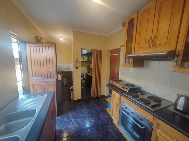 4 Bedroom Property for Sale in Mountain View Gauteng