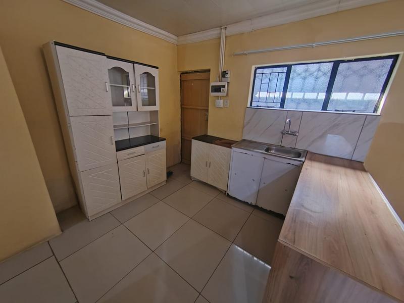 4 Bedroom Property for Sale in Mountain View Gauteng