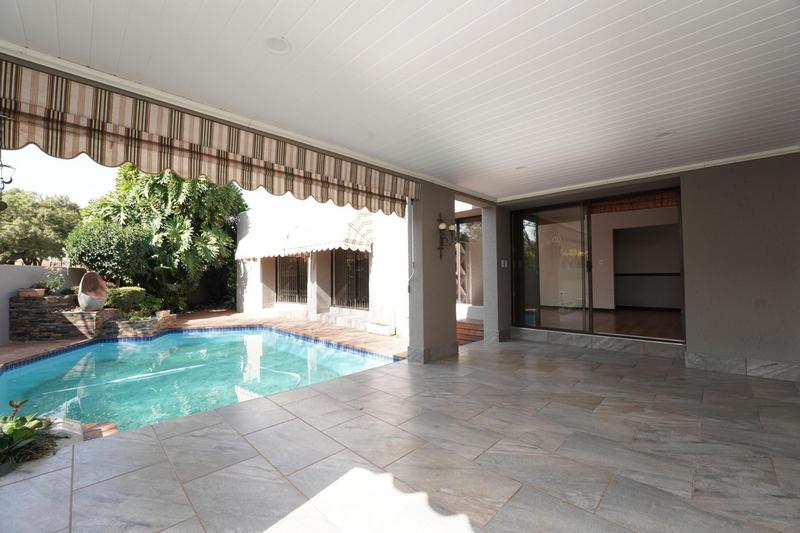 3 Bedroom Property for Sale in Roodekrans Gauteng