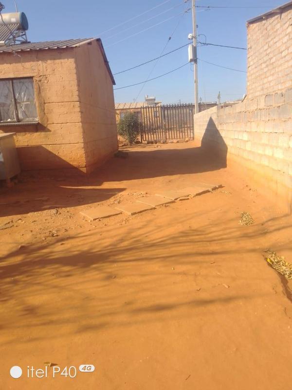 2 Bedroom Property for Sale in Lehae Gauteng