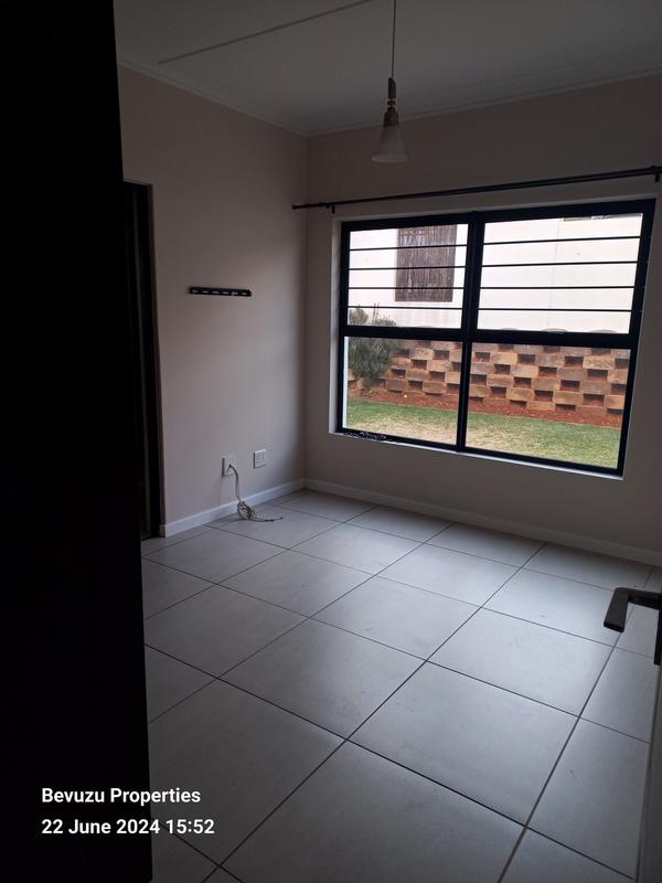 3 Bedroom Property for Sale in Greenstone Hill Gauteng