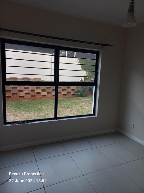 3 Bedroom Property for Sale in Greenstone Hill Gauteng