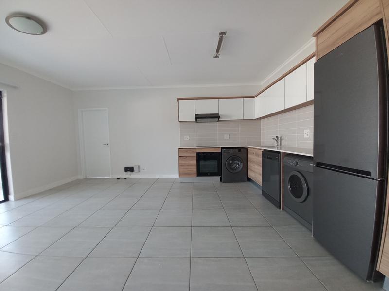 1 Bedroom Property for Sale in Waterfall Gauteng