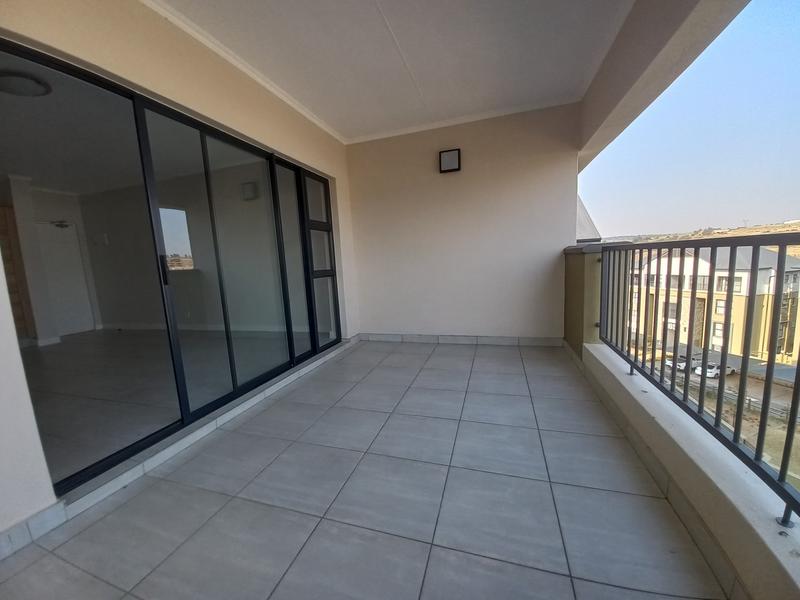 1 Bedroom Property for Sale in Waterfall Gauteng