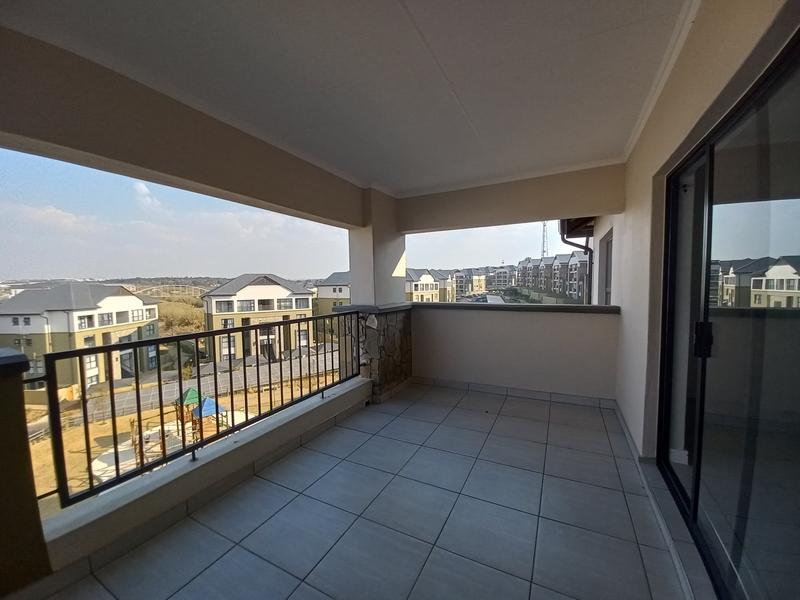 1 Bedroom Property for Sale in Waterfall Gauteng