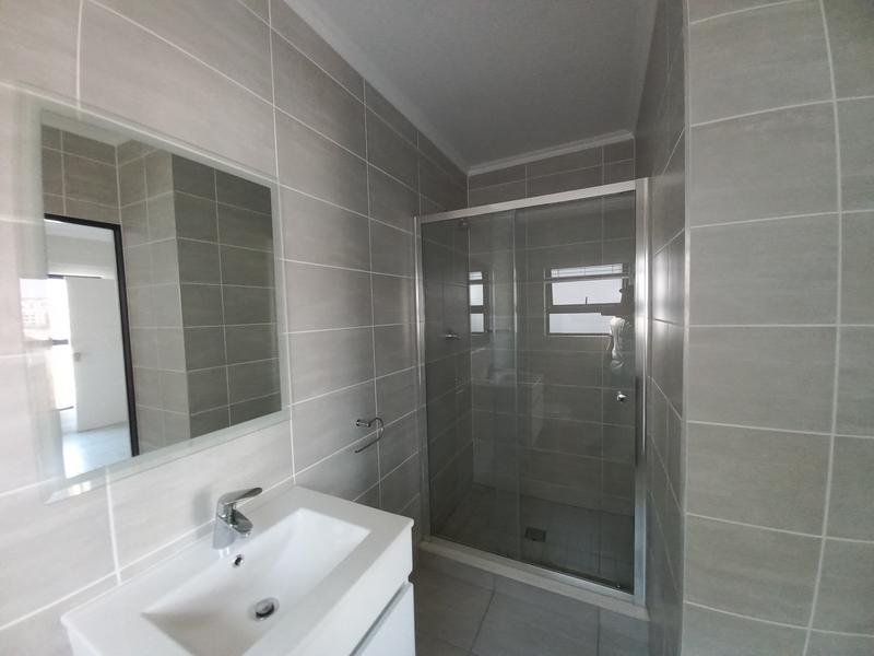 1 Bedroom Property for Sale in Waterfall Gauteng