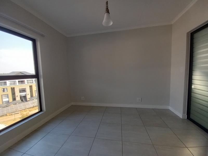 1 Bedroom Property for Sale in Waterfall Gauteng