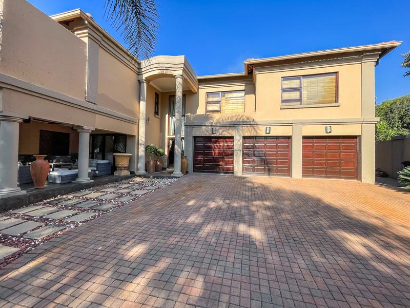 6 Bedroom Property for Sale in Midstream Estate Gauteng