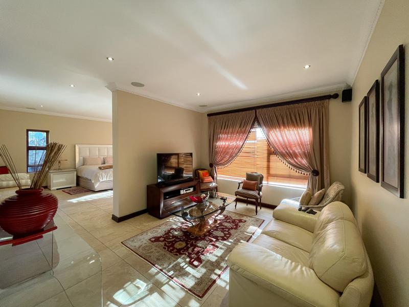 6 Bedroom Property for Sale in Midstream Estate Gauteng