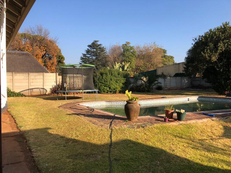 3 Bedroom Property for Sale in Edleen Gauteng