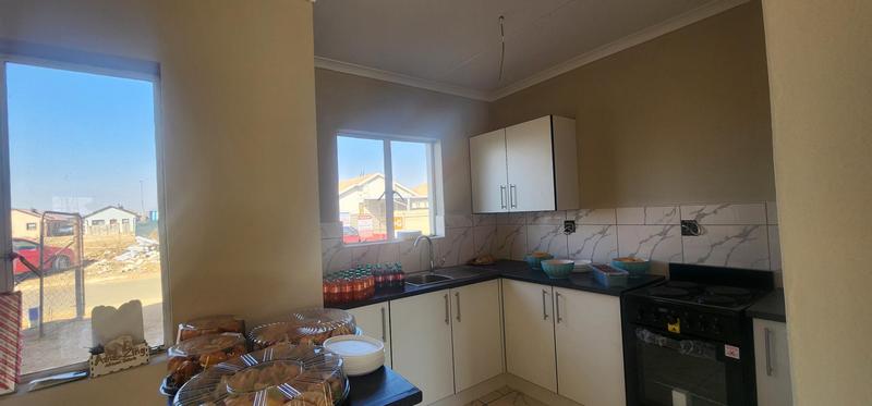 2 Bedroom Property for Sale in Buhle Park Gauteng