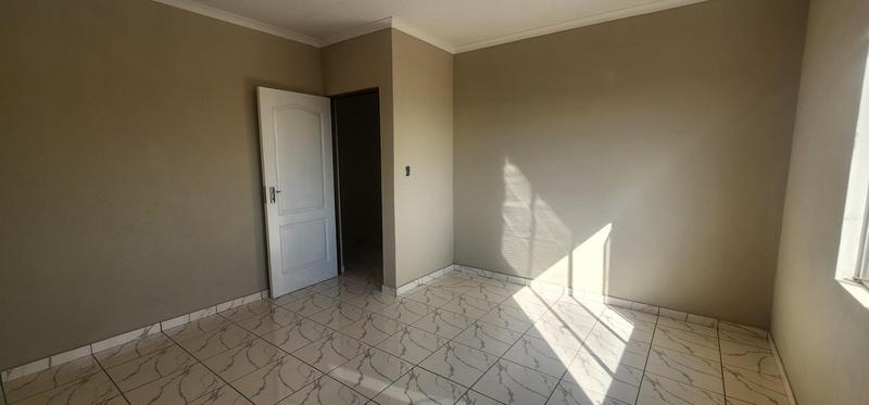 2 Bedroom Property for Sale in Buhle Park Gauteng