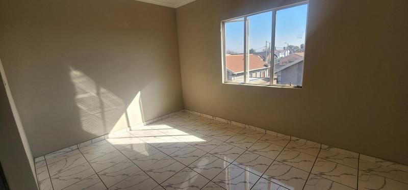 2 Bedroom Property for Sale in Buhle Park Gauteng