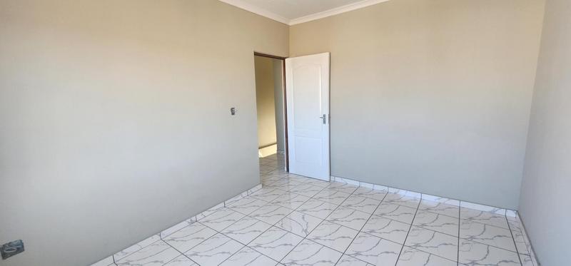 2 Bedroom Property for Sale in Buhle Park Gauteng