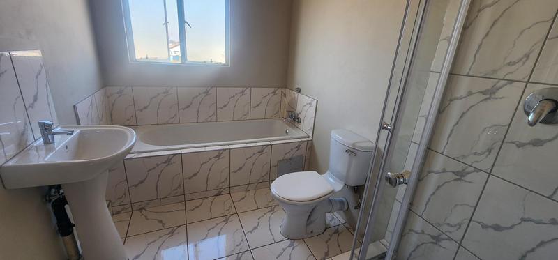 2 Bedroom Property for Sale in Buhle Park Gauteng