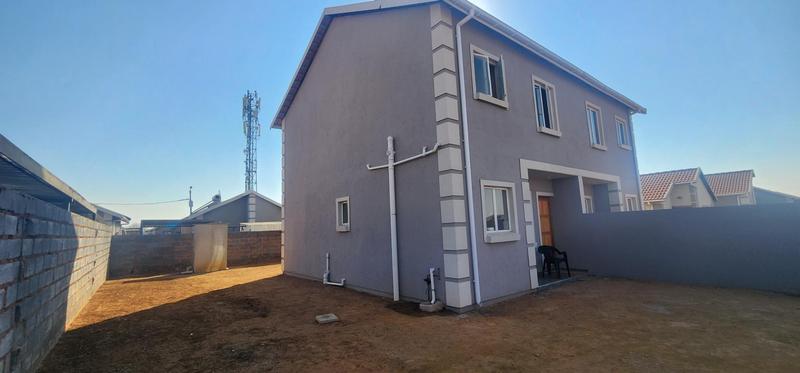 2 Bedroom Property for Sale in Buhle Park Gauteng