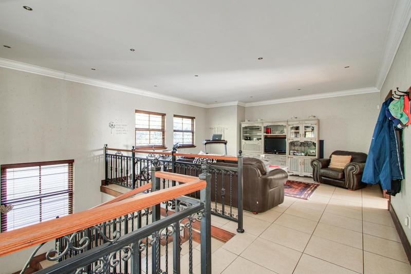 4 Bedroom Property for Sale in Northcliff Gauteng