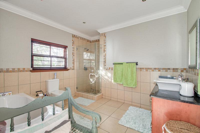 4 Bedroom Property for Sale in Northcliff Gauteng