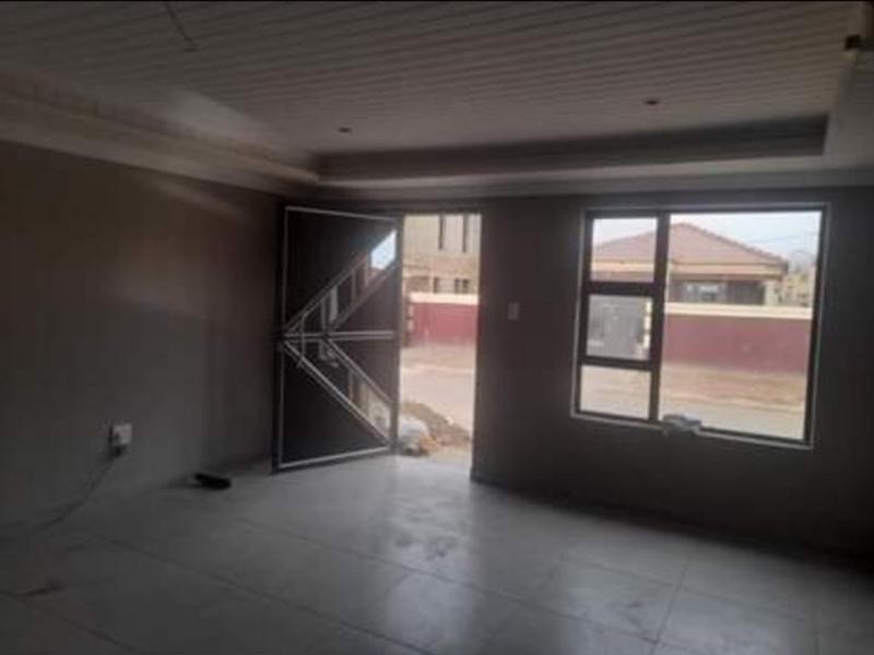 3 Bedroom Property for Sale in Golden Gardens Gauteng