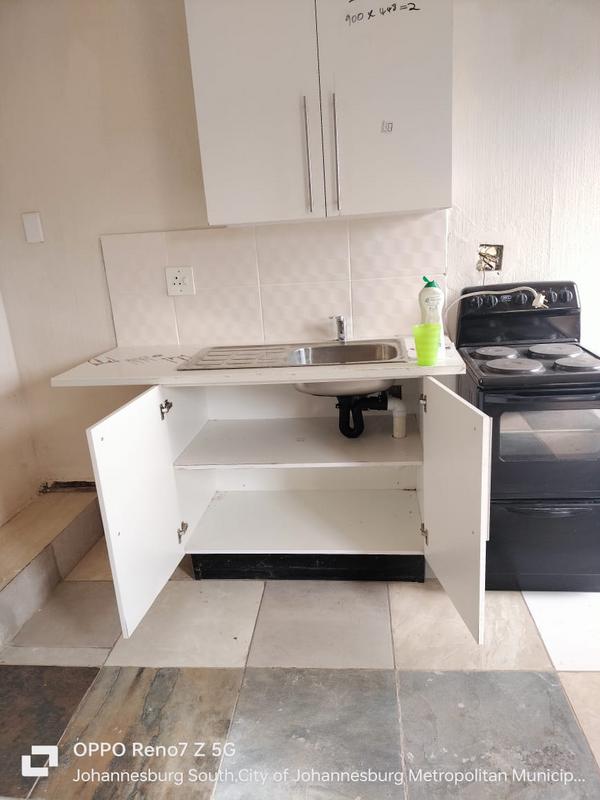 To Let 1 Bedroom Property for Rent in Naturena Gauteng