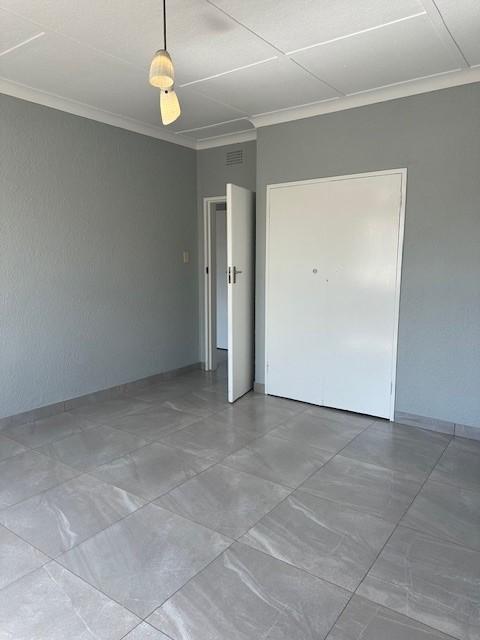 To Let 2 Bedroom Property for Rent in Linden Gauteng