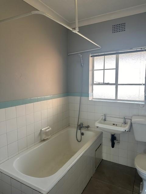 To Let 2 Bedroom Property for Rent in Linden Gauteng