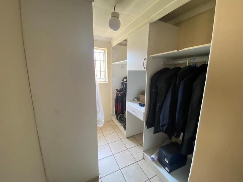 3 Bedroom Property for Sale in Albertsdal Gauteng