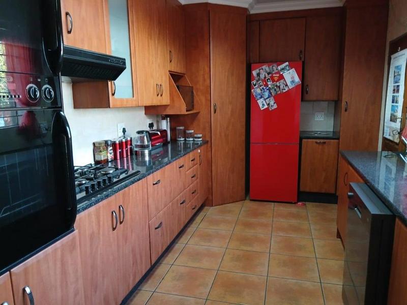 3 Bedroom Property for Sale in Verwoerdpark Gauteng