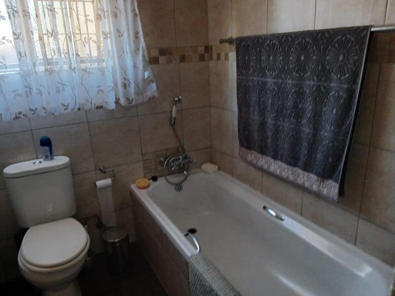 3 Bedroom Property for Sale in Verwoerdpark Gauteng