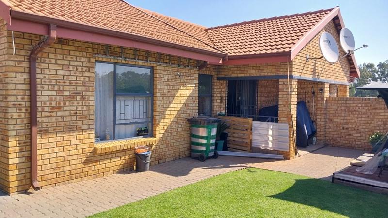 2 Bedroom Property for Sale in Riversdale Gauteng