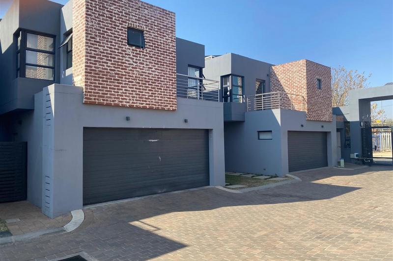 4 Bedroom Property for Sale in Morningside Gauteng