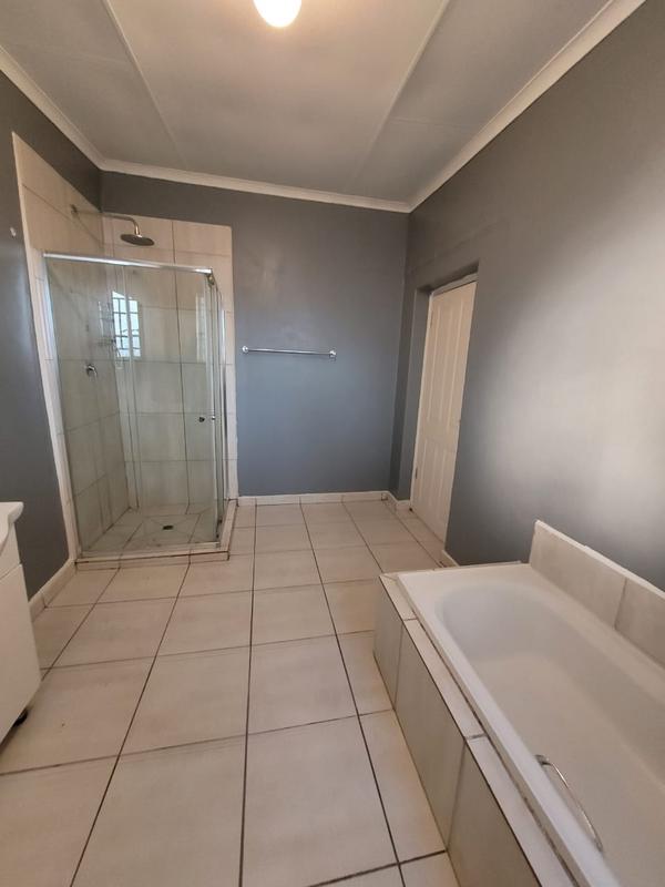 To Let 3 Bedroom Property for Rent in Comet Gauteng