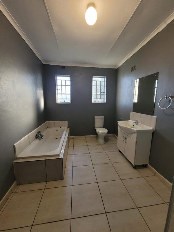 To Let 3 Bedroom Property for Rent in Comet Gauteng