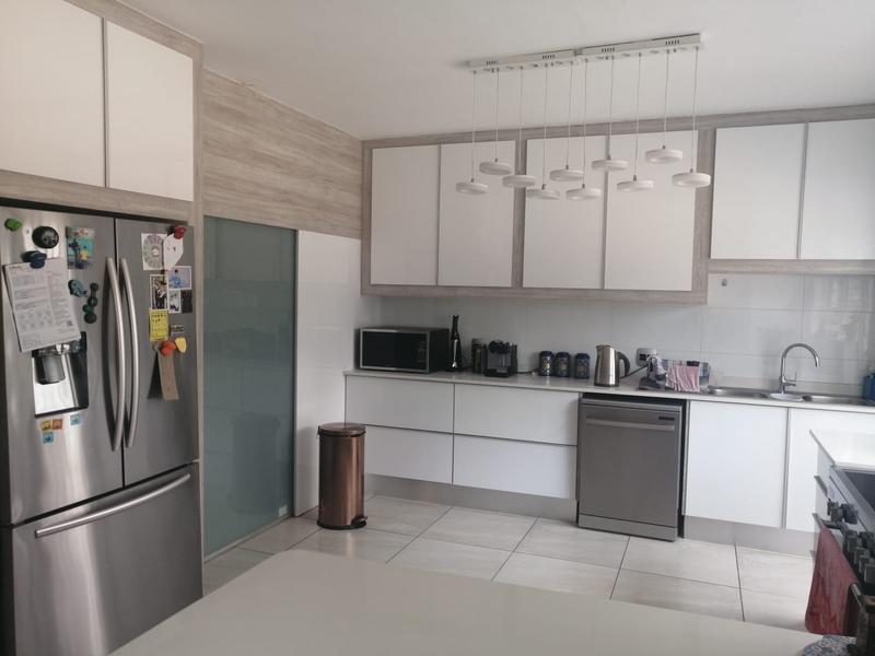 3 Bedroom Property for Sale in Victory Park Gauteng