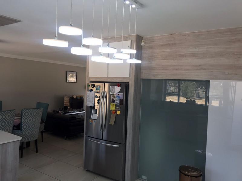 3 Bedroom Property for Sale in Victory Park Gauteng