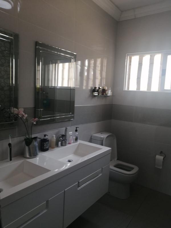 3 Bedroom Property for Sale in Victory Park Gauteng