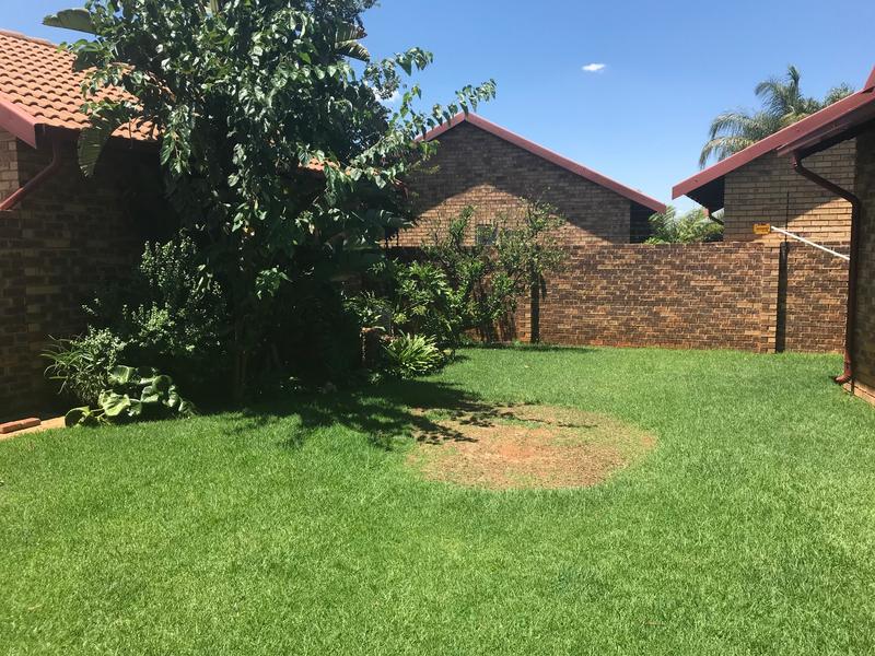 To Let 3 Bedroom Property for Rent in Meyerspark Gauteng