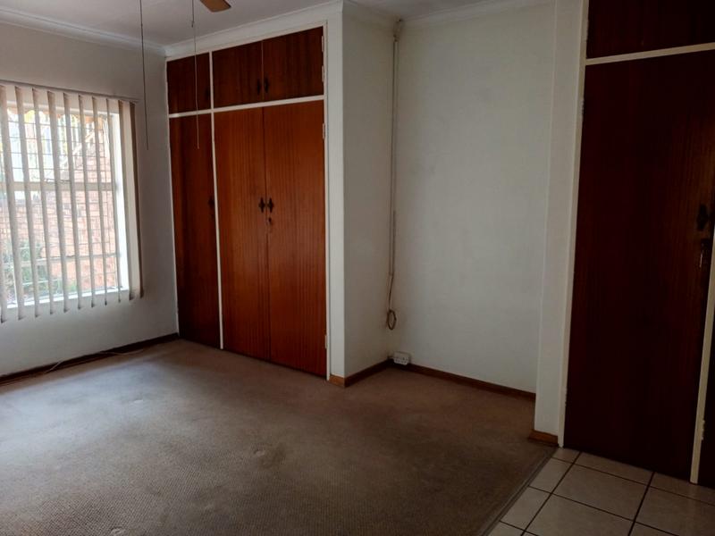 To Let 3 Bedroom Property for Rent in Flora Gardens Gauteng