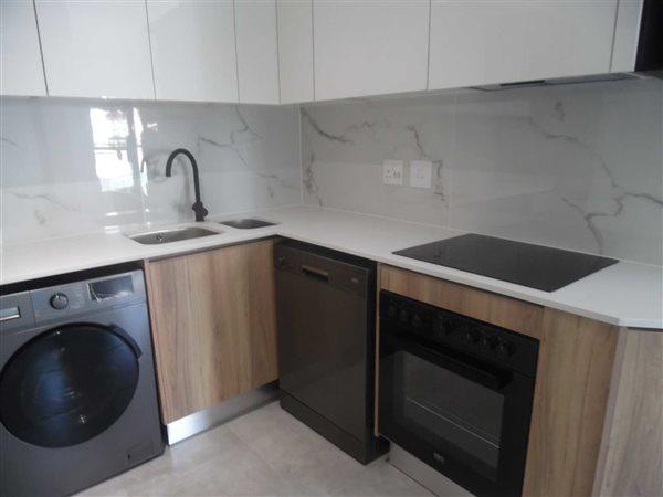 To Let 1 Bedroom Property for Rent in Waterfall Country Estate Gauteng