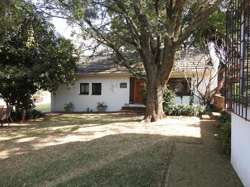 8 Bedroom Property for Sale in Andeon Gauteng